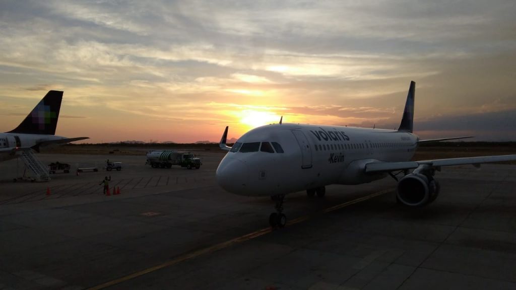 Airbus A320 (XA-VLE)