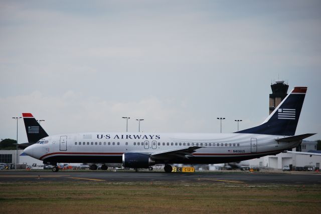 BOEING 737-400 (N406US) - In position 18L - 4/8/10