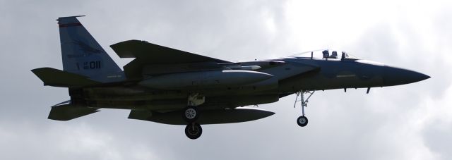 McDonnell Douglas F-15 Eagle (USNG) - A F-15 arriving at Portland International Airport.