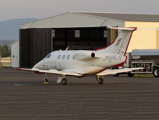 Embraer Phenom 100 (N585JS) - The Phenom 100 had a very good start in the US market.