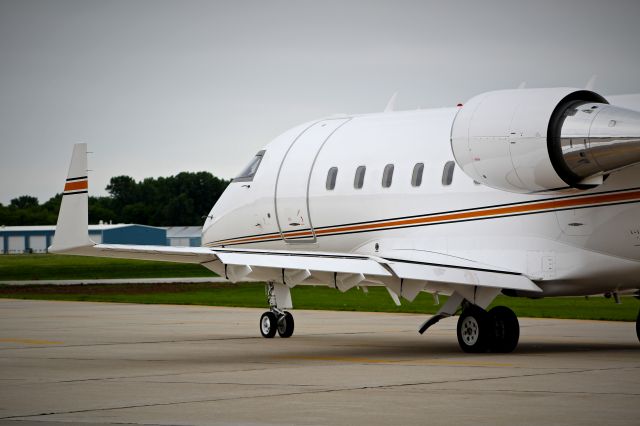 Canadair Challenger (N420SK) - Nice Challenger 600 taxing out at Wittman Regional Airport, WI.