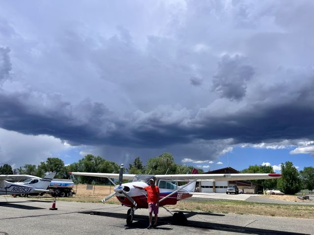 Cessna Skylane (N8468T) - No-go day at Prescott, Arizona