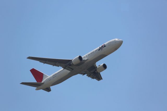 BOEING 767-300 (JA652J)