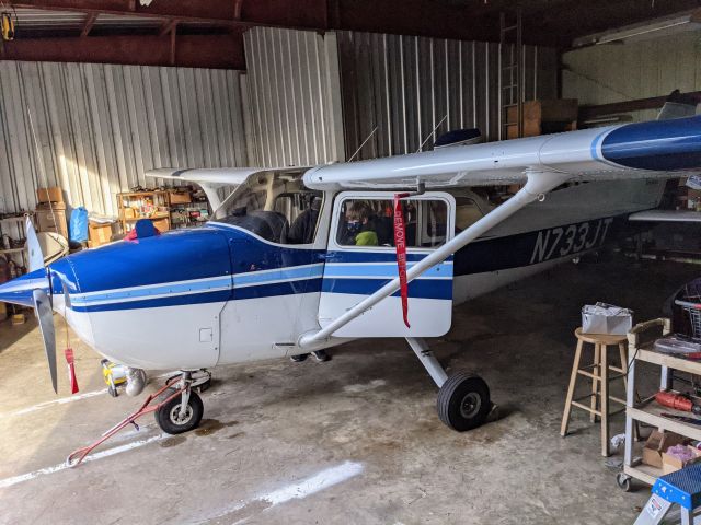Cessna Skyhawk (N733JT) - Airplane used by the Salisbury Flying Club. May it's engine rest in peace.