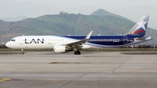 Airbus A321 (CC-BEG)