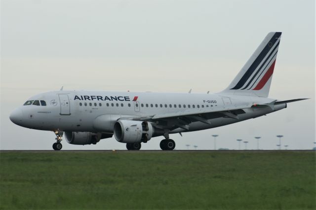 Airbus A318 (F-GUGO)