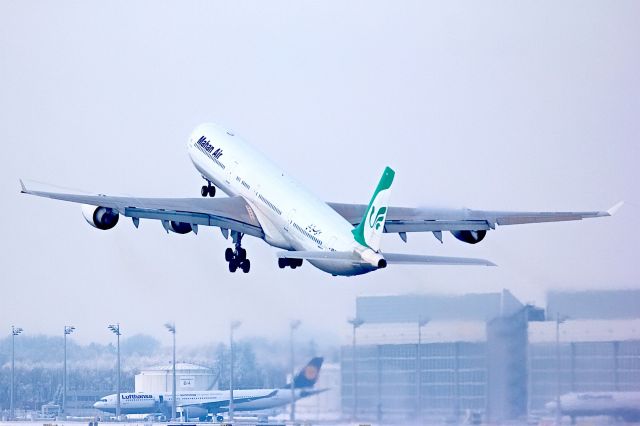 Airbus A340-600 (EP-MMR)