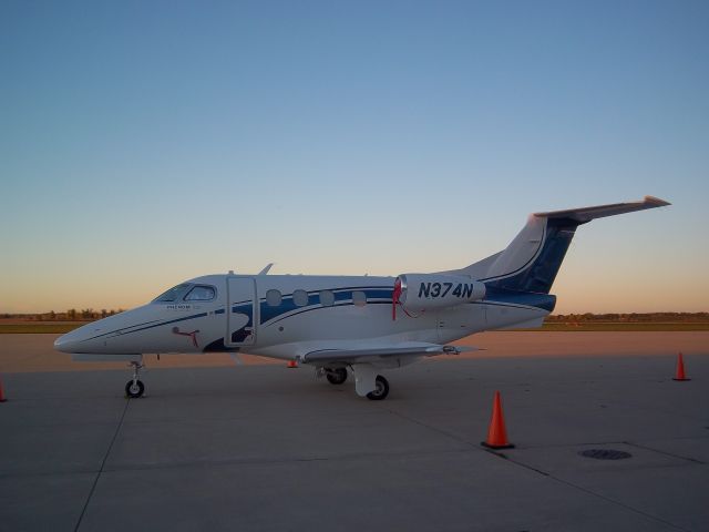 Embraer Phenom 100 (N374N)