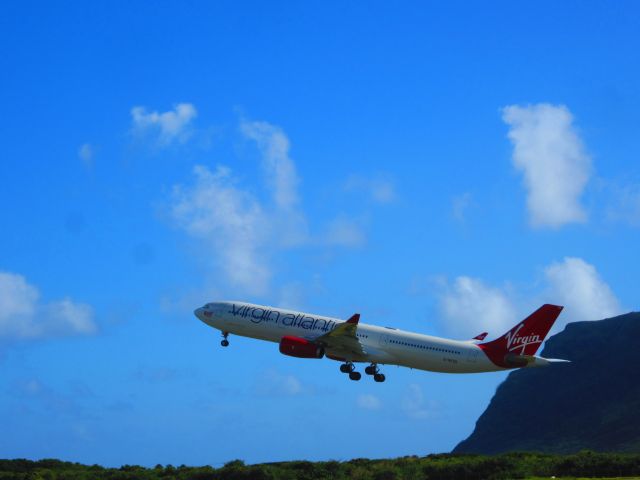 Airbus A330-300 (G-VKSS)