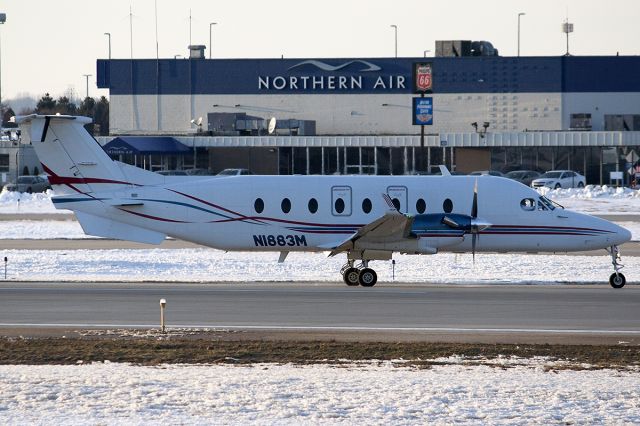 Beechcraft 1900 (N1883M)