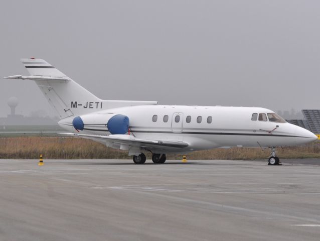 Hawker 800 (M-JETI) - Parked