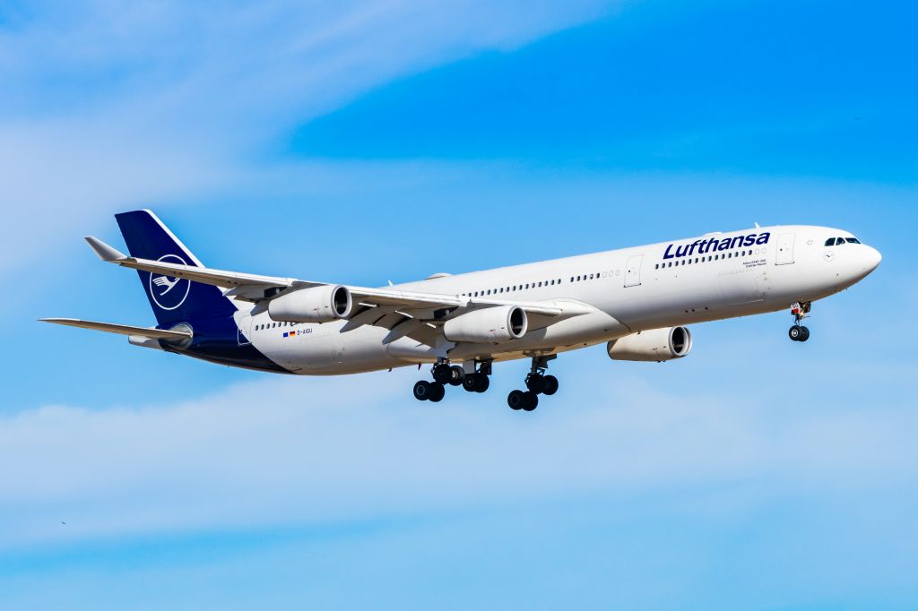 Airbus A340-300 (D-AIGU) - Lufthansa A340-300 landing at DFW on 12/25/22. Taken with a Canon R7 and Tamron 70-200 G2 lens.