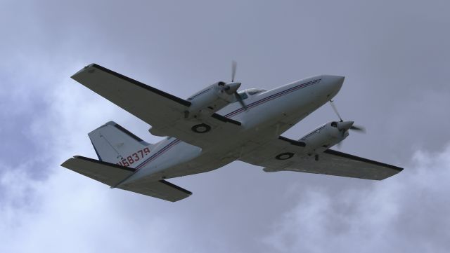 Cessna 402 (N68379)