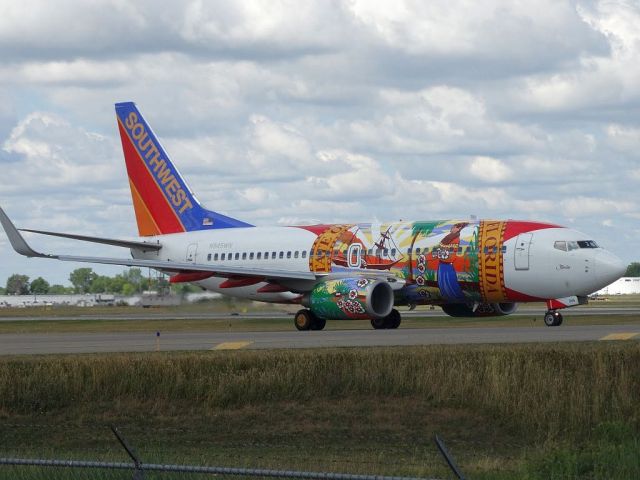 Boeing 737-700 (N945WN)