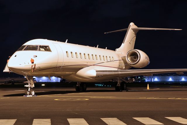 Bombardier Global Express (VH-IEJ)