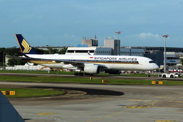 Airbus A350-900 (9V-SMV)