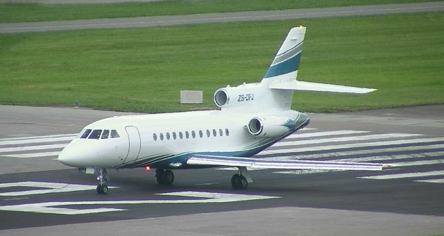 Dassault Falcon 900 (ZS-DFJ) - ZSDFJ25052022ZRH.jpg