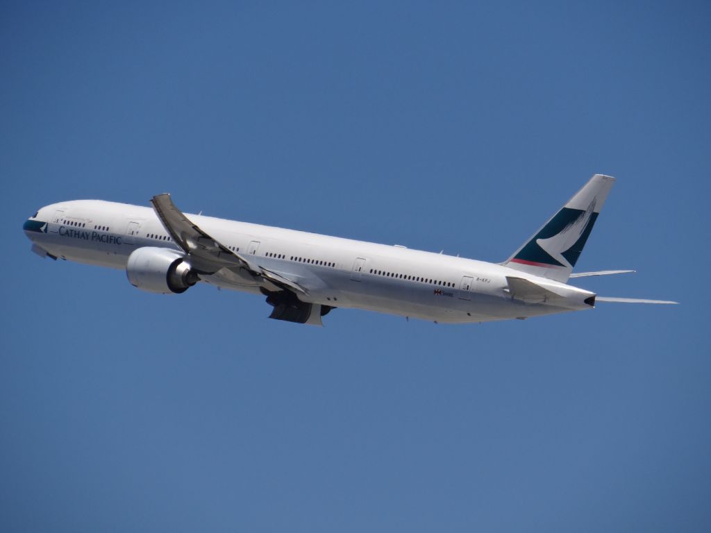 BOEING 777-300 (B-KPJ) - LAX 7/11/14