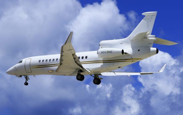 Dassault Falcon 7X (N919NE)