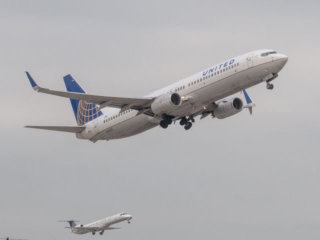 Boeing 737-900 (N71411) - UA432 IAH - LAS 2/18/2020