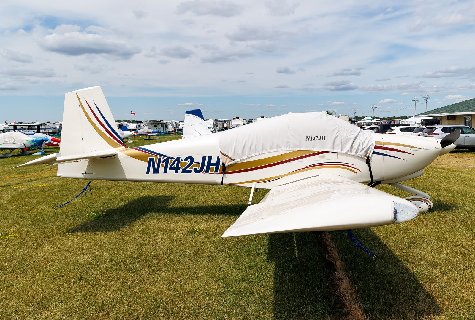 Vans RV-10 (N142JH)