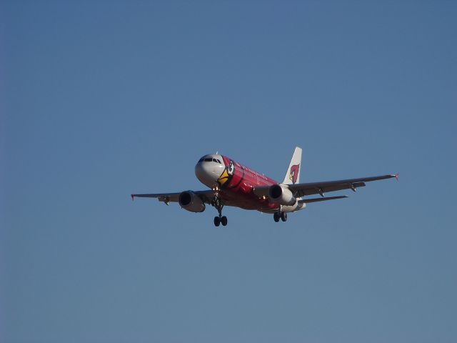 Airbus A320 (N837AW)