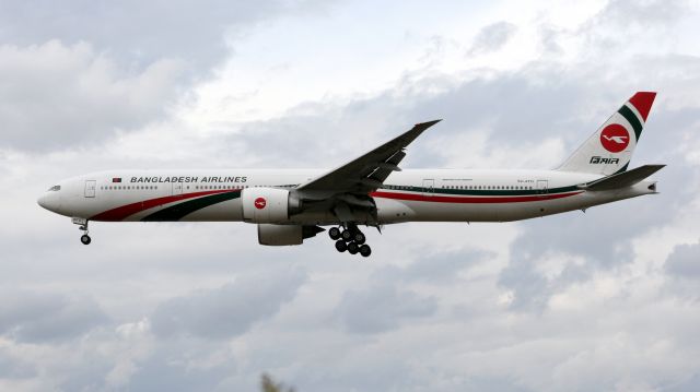 Boeing 777-200 (S2-AFO)