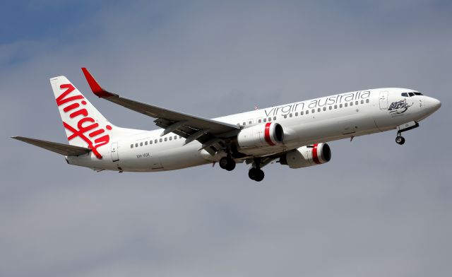 Boeing 737-800 (VH-VUK) - On Approach to Rwy 16R