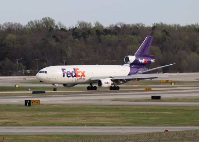 McDonnell Douglas DC-10 (N559FE)