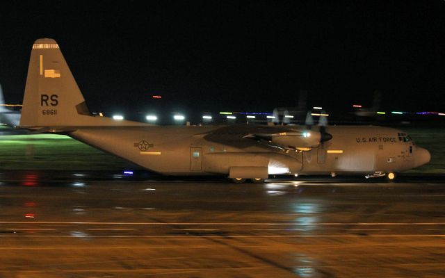 Lockheed C-130 Hercules (06-8611) - usaf ramstein c-130j 06-8611 taxiing for dep from shannon after dropping in unannounced this morning 7/1/16.