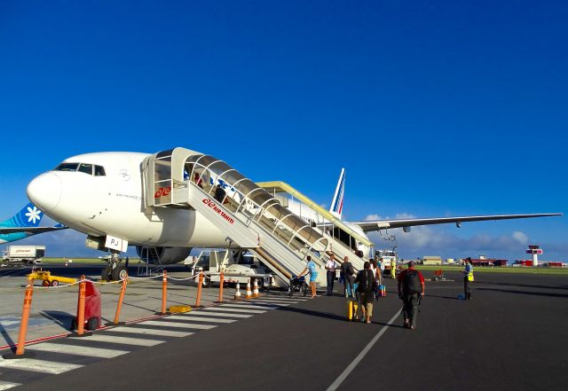 Boeing 777-200 (F-GSPJ)