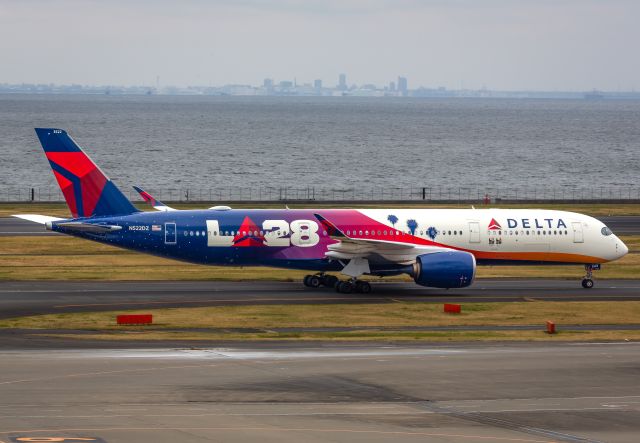 Airbus A350-900 (N522DZ)