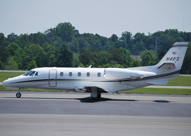 Cessna Citation Excel/XLS (N4KS) - BB&T EQUIPMENT FINANCE CORP - (formerly N4JS) Taxiing to alpha for runway 20 - 5/24/11