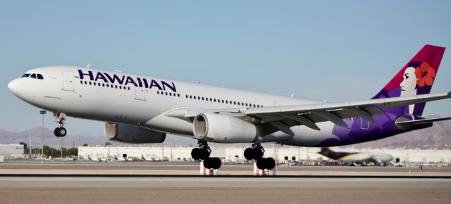 Airbus A330-200 (N391HA) - Touching down on 26L from HNL