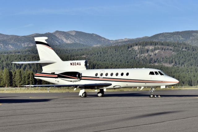 Dassault Falcon 50 (N324U)