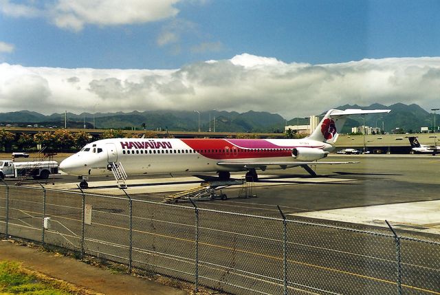 Douglas DC-9-10 (N709HA) - PHNL- before you die go to Honolulu and film jets for a day - it will be a highlight of your life.