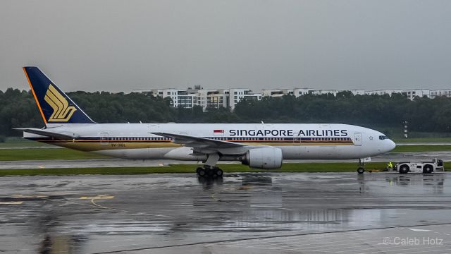 Boeing 777-200 (9V-SQL)