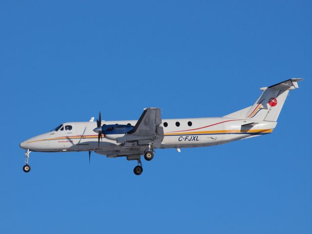 Beechcraft 1900 (C-FJXL) - Spotting