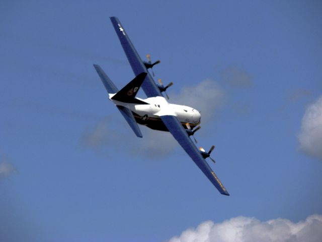 — — - 2009 air show Sioux Falls, SD