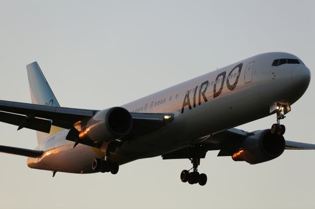 BOEING 767-300 (JA01HD) - 14 September 2015:HND-HKD.