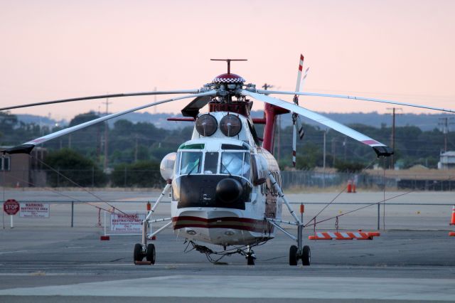 Sikorsky Sea King (N91158) - KRDD - HTS Inc S-61N on the ramp at Redding 9/2/2016. Unsure why this is here unless its in for maintenance. click full.