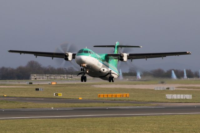 Aerospatiale ATR-72-600 (EI-FAX) - EI3721 departing to Cork.