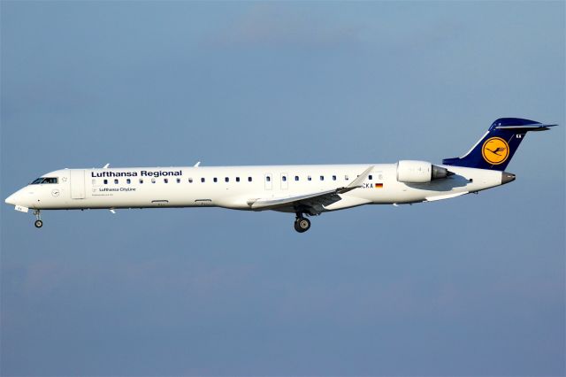Canadair Regional Jet CRJ-900 (D-ACKA)