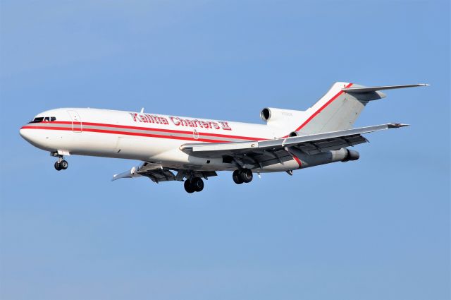 BOEING 727-200 (N726CK) - Shot landing 28-C at KORD 12-19-17