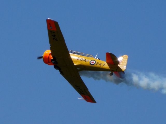 North American T-6 Texan (N1811B)