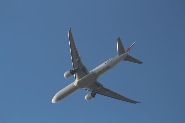 Airbus A330-300 (RP-C7777) - APPROACH 24R KLAX
