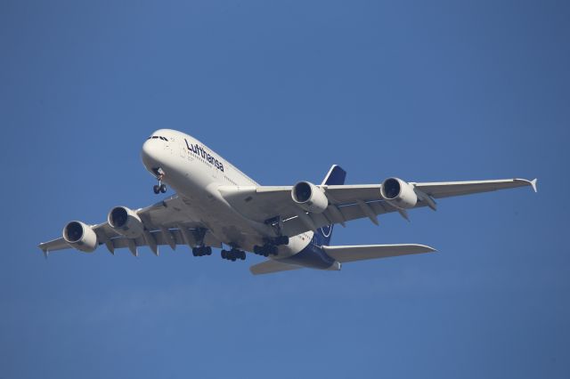 Airbus A380-800 (D-AIMC)