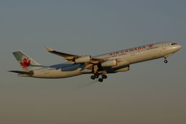 Airbus A340-300 (C-FTNQ) - August 12, 2006 - evening departure from Toronto 