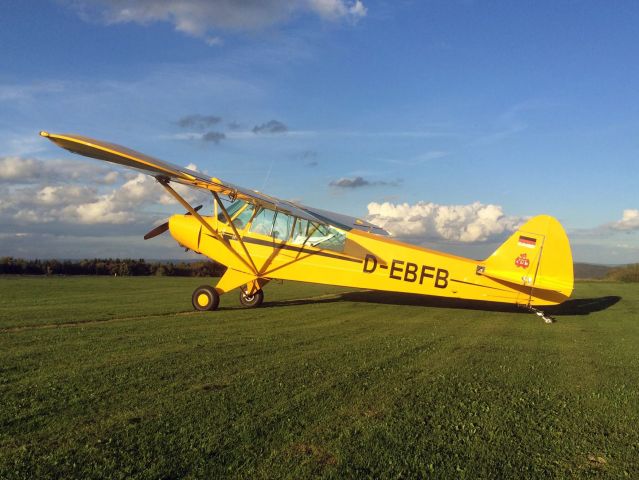 Piper L-21 Super Cub (DBFB) - Photo courtesy of Sebastian Thoma, Aeroclub Gelnhausen, Germany.