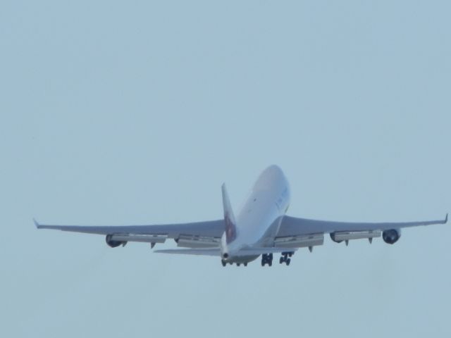 Boeing 747-400 (B-18722)